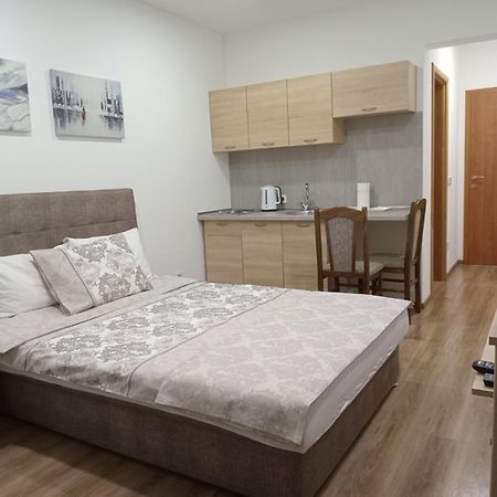 Apartments Karic Aerodrom Tuzla Dubrave Gornje Exterior foto