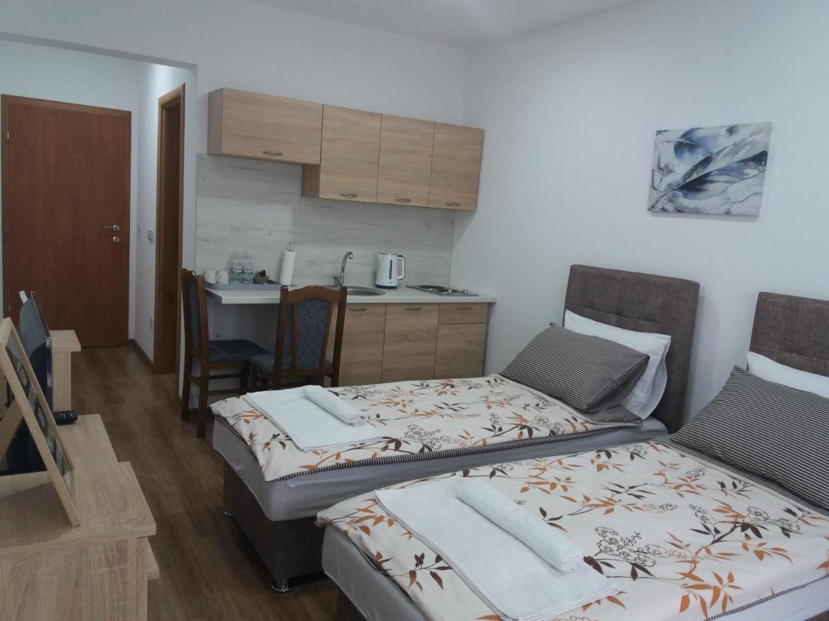 Apartments Karic Aerodrom Tuzla Dubrave Gornje Exterior foto