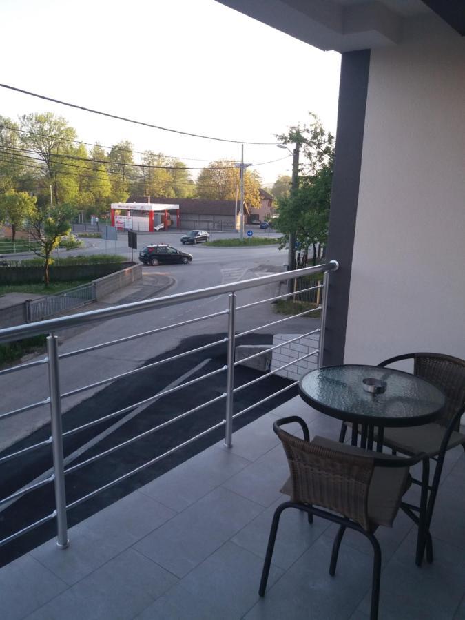 Apartments Karic Aerodrom Tuzla Dubrave Gornje Exterior foto